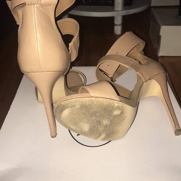 Nude leather strapped sandals - Picture 4 of 6
